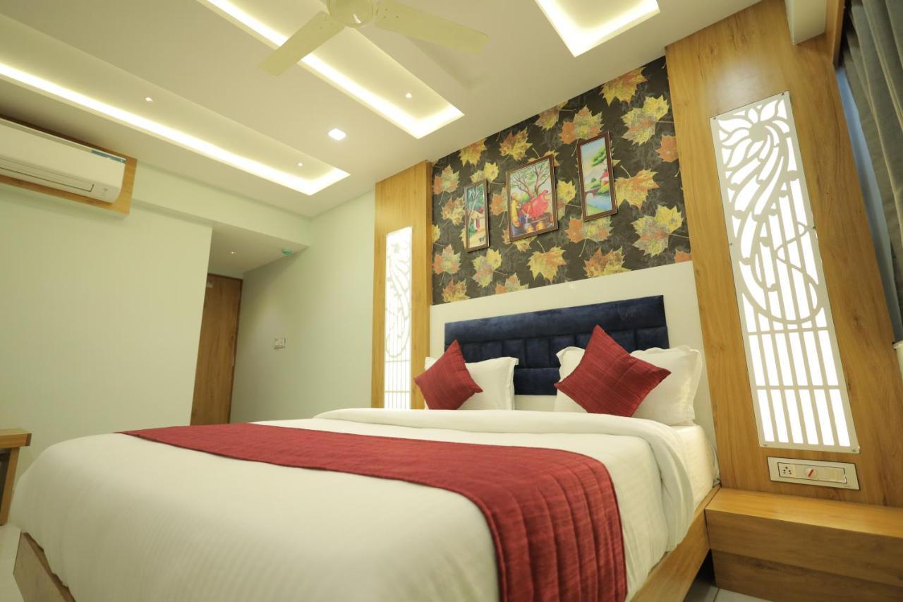 Hotel Rk Fortune Ahmedabad Exterior foto
